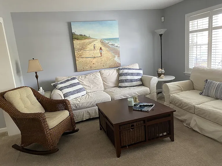 154 Curtis Pl — Photo 2