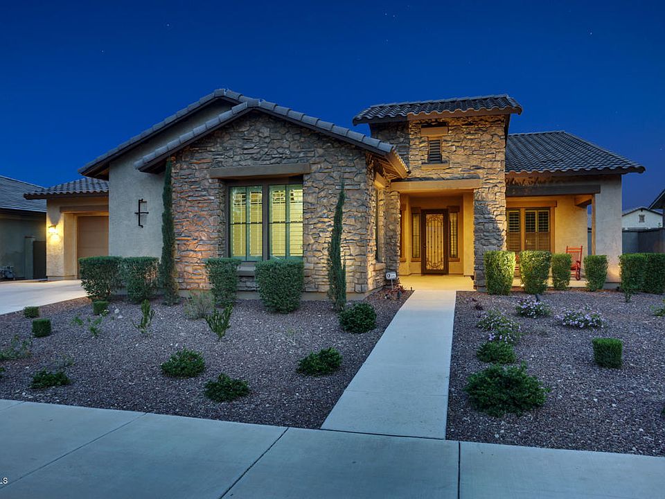 1st image of 3743 N Acacia Way