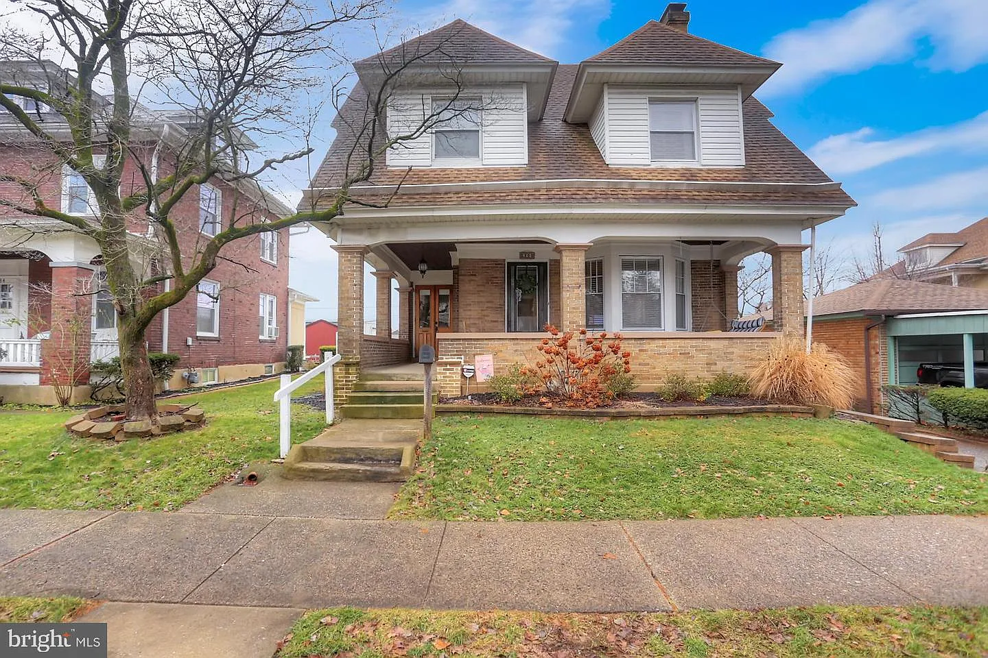 236 Reading Ave photo 1