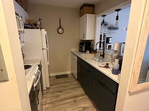 90 Quincy Shore Dr #113, Quincy, MA 02171