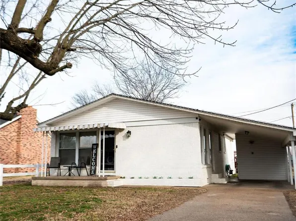 1903 E Parkview Dr #A, Caruthersville, MO 63830