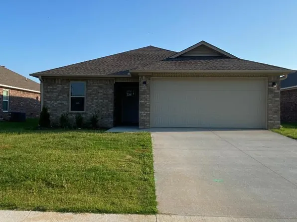 5732 Brookshire Dr, Jonesboro, AR 72401