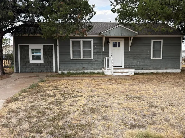 708 Oak Ave, Panhandle, TX 79068