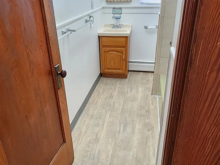 368 Winola Ave — Photo 2