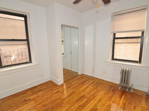 4th image of 4149 45th St APT 2C