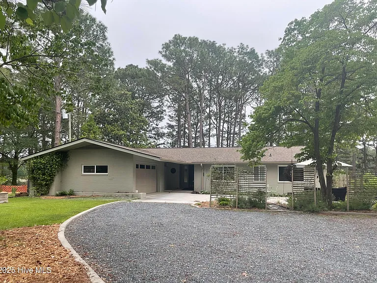 164 Pine Lake Dr — Photo 1