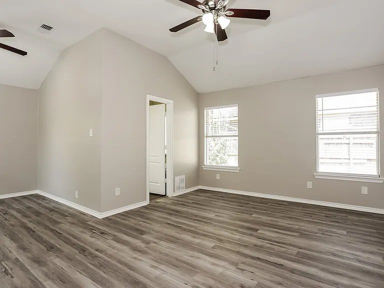 6841 Black Wing Dr — Photo 10