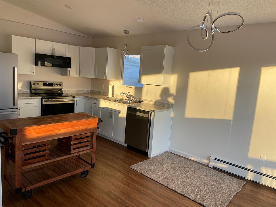 All new appliances .