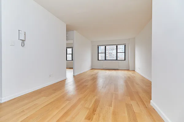 Rented by PocketBroker Inc | media 8