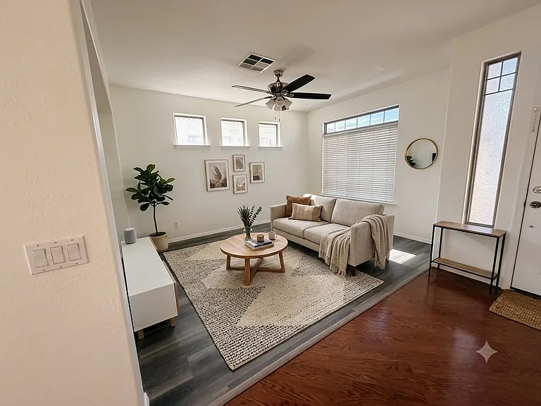 70 W Wood Dr — Photo 6