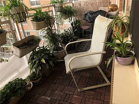 Sold by Korr Realty | media 22