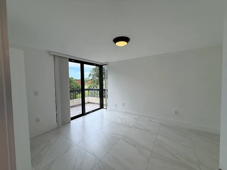 730 Coral Way #302 — Photo 39