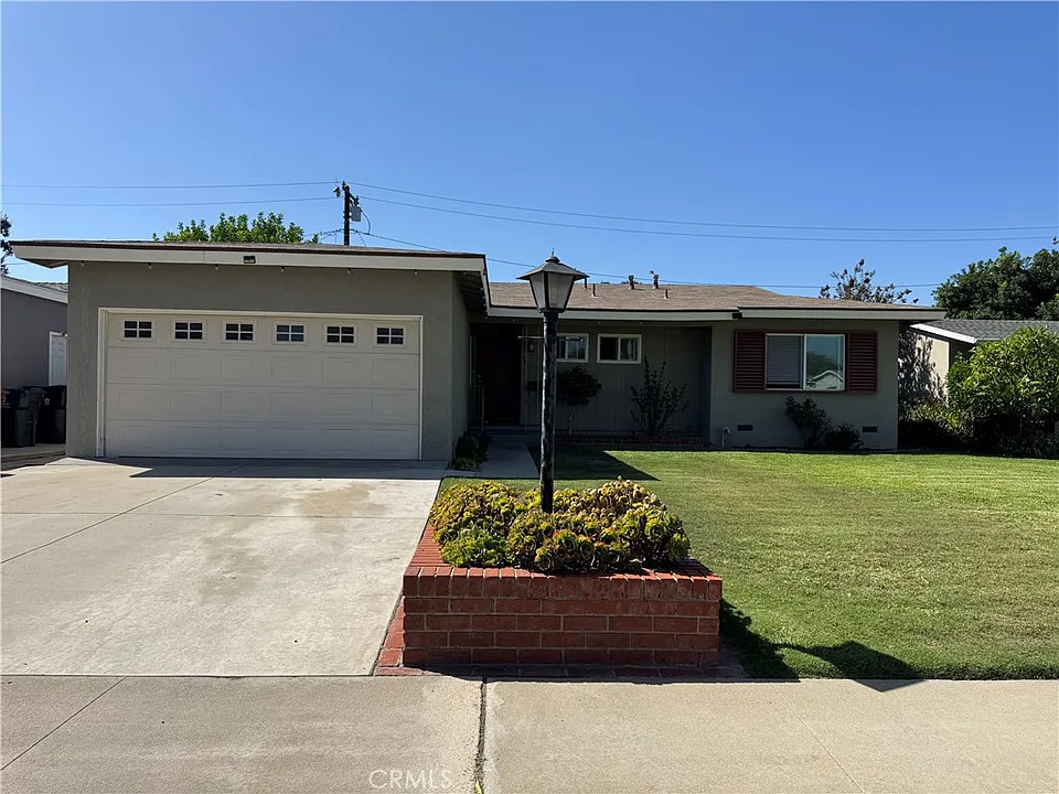309 Russell Ave