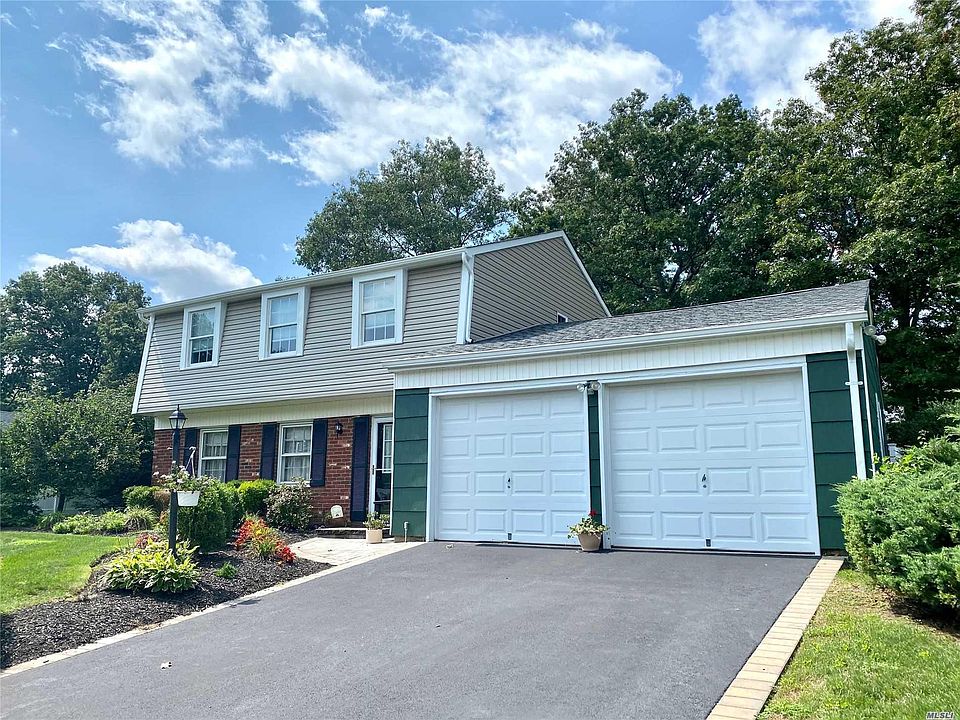 1st image of 46 Wintergreen Dr