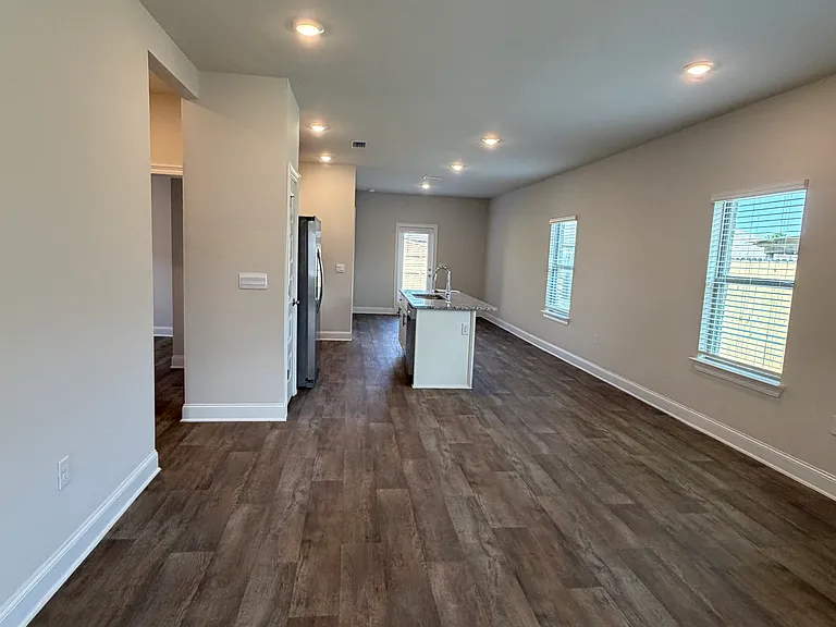 13820 Shea Cir — Photo 7