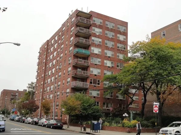 8111 45th Avenue #2C, Elmhurst, NY 11373