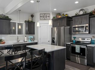 8656 N Cypress Aly, Eagle Mountain, UT 84005