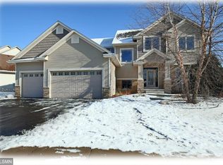 7906 Ranier Ln N, Maple Grove, MN 55311