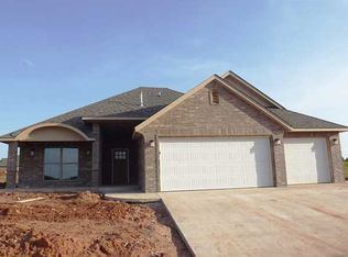 904 NW 189th Cir, Edmond, OK 73012