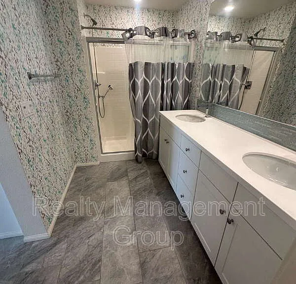 1445 Suwerte Ave #5 — Photo 21