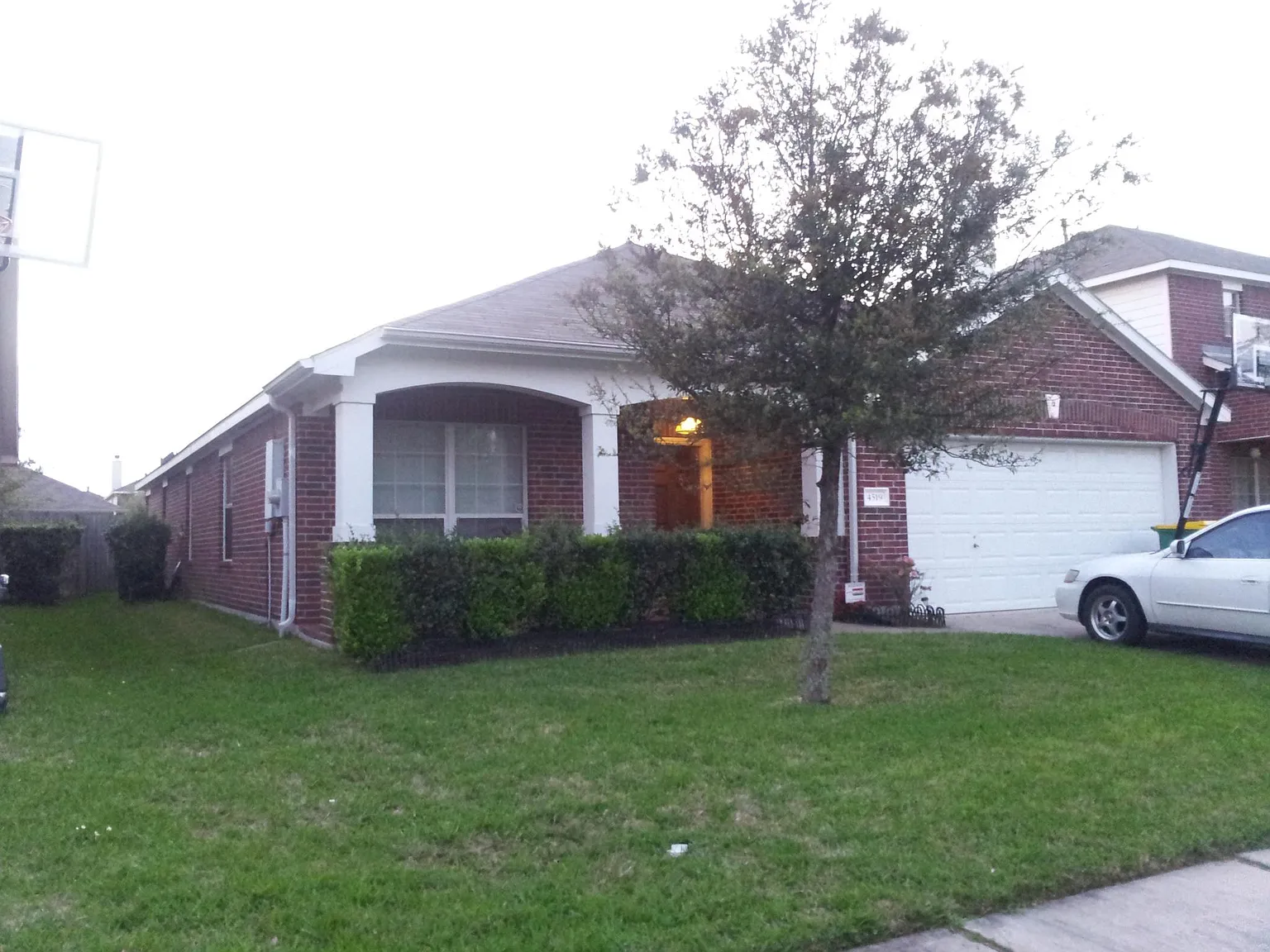 4519 Marquis Avenue — Photo 2