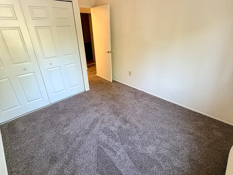 2nd bedroom/home office