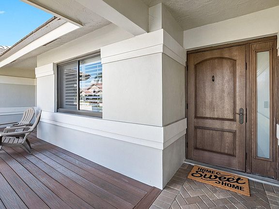 3rd image of 1601 W Oak Knoll Circle
