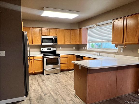 5th image of 10930 W Walker Dr