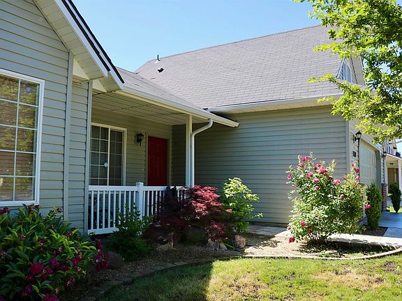 5th image of 2604 Colfax Dr