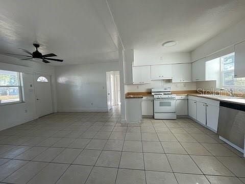 3rd image of 331 51ST STREET COURT W