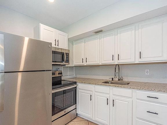2nd image of 527 Royal Palm Blvd #1