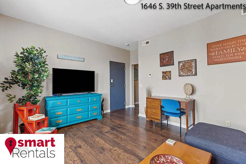 1646 S 39th St