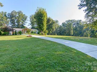 609 Old Mars Hill Hwy, Weaverville, NC 28787