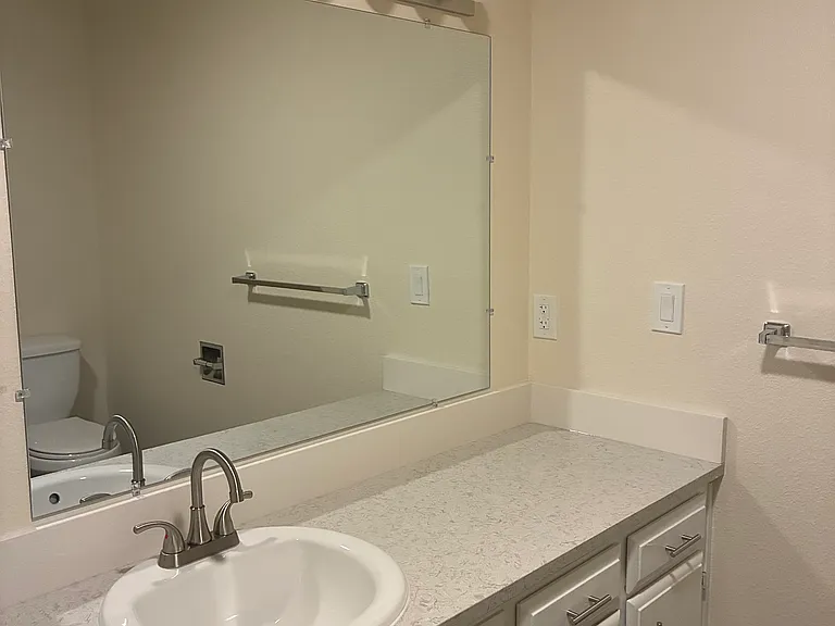 Pacific Village Apartments — Photo 15
