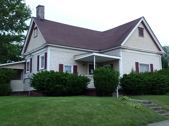 3rd image of 322 2nd St