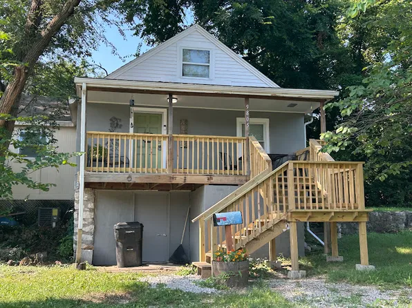 9805 E 25th St S, Independence, MO 64052