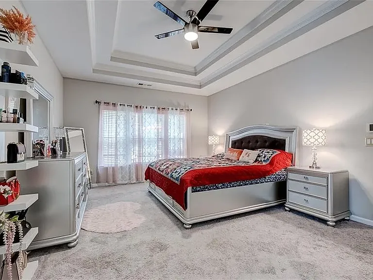 380 Simonton Crest Dr — Photo 15