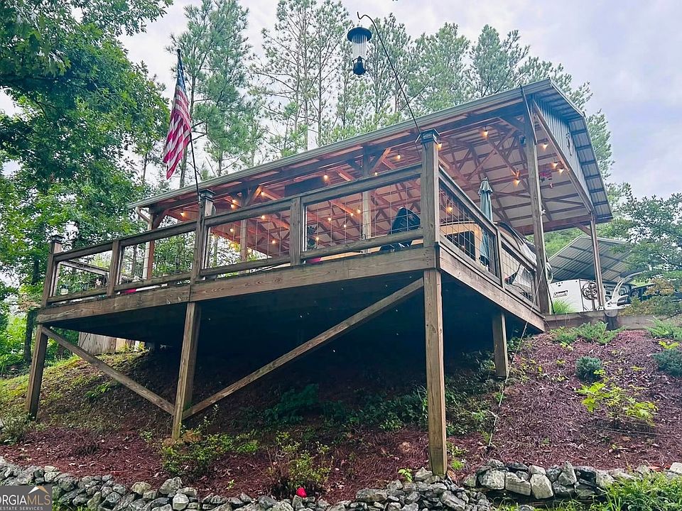 1st image of 385 Foster Cove Dr