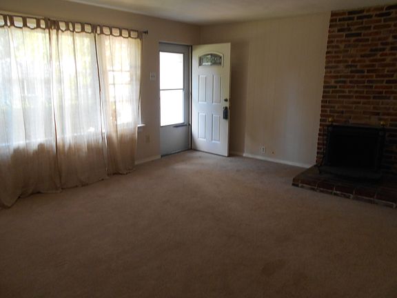 5th image of 8444 Madeline Dr