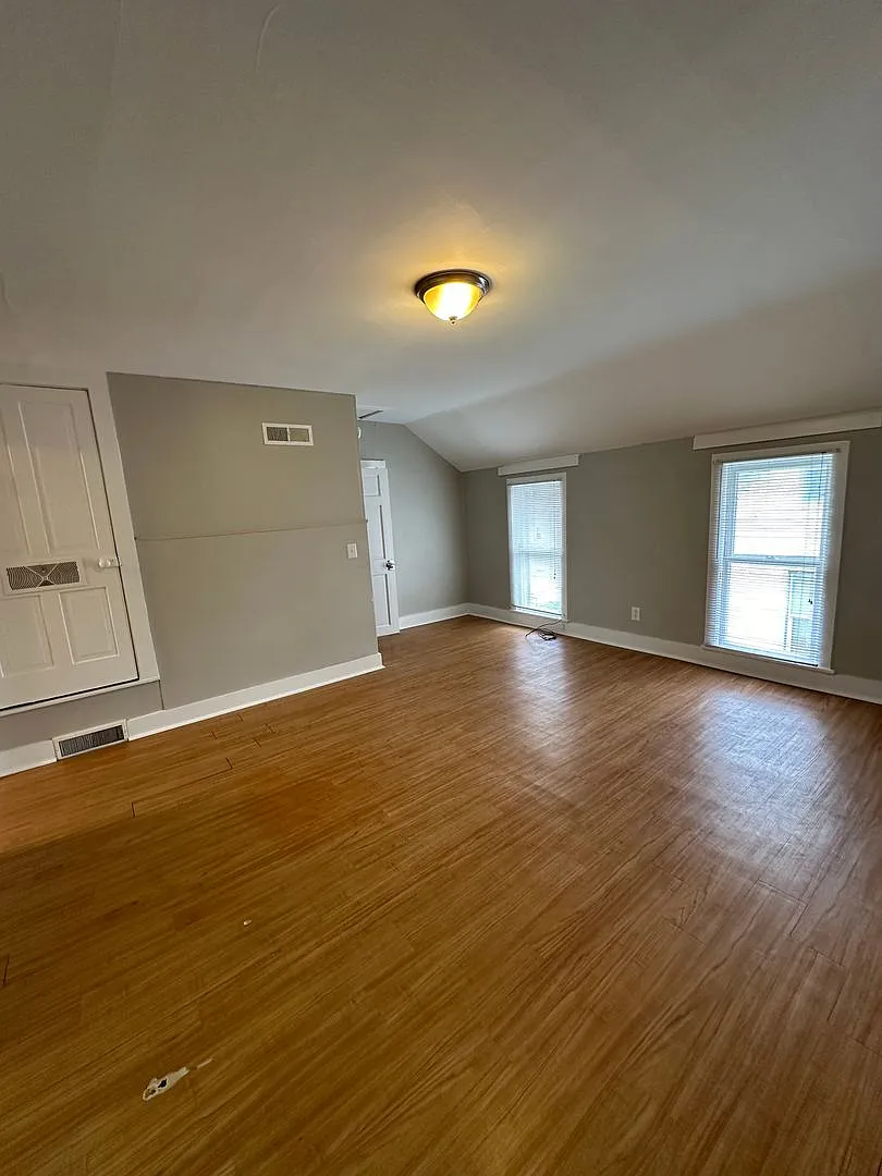 1315 Morton St HBS — Photo 3