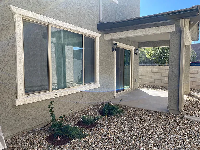 16668 W Sierra St — Photo 9