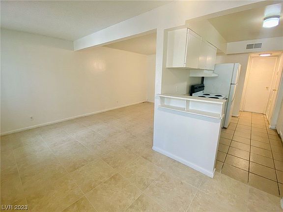 4th image of 3772 Royal Crest St APT 12