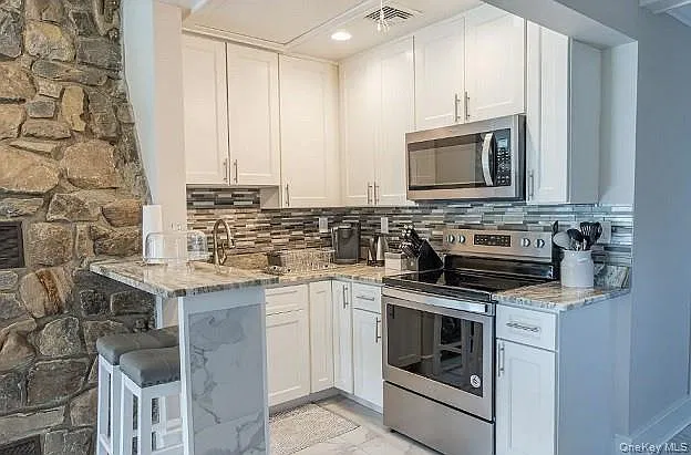 1 bed, 1.0 bath, 800 sqft, $2,450 — Photo 3