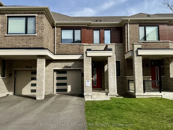 1704 Dance Ct, Milton, ON L9E 2A3