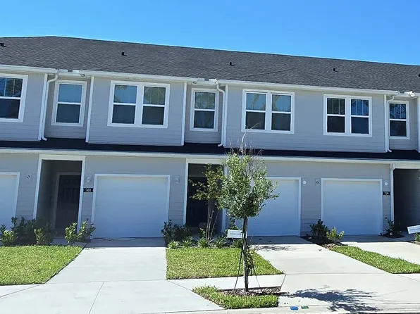 661 Holly Lakes Dr, Orange Park, FL 32073