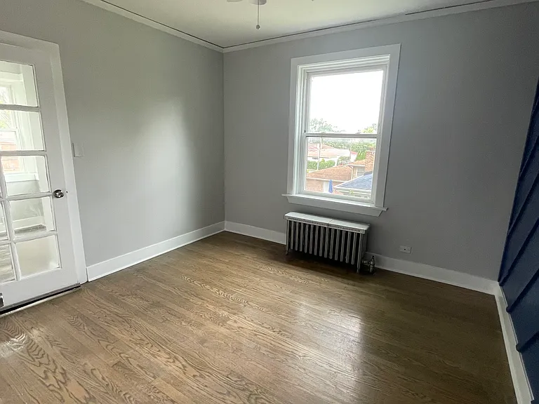 bedroom 2 w/sunroom