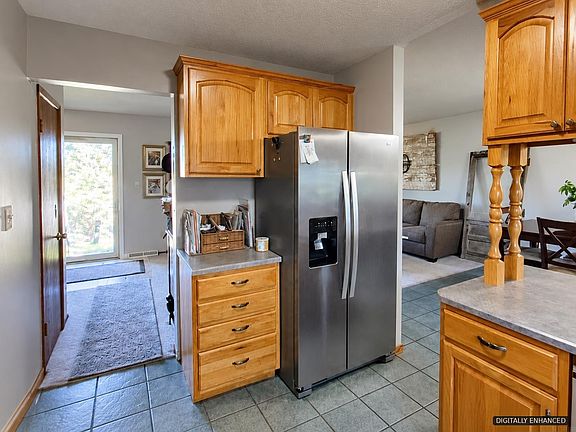 5th image of 243 Meadowbrook Ln