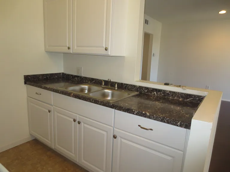 2537 Hancock St #9 — Photo 7
