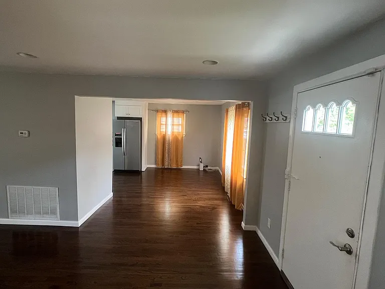 270 Bernard Ter — Photo 18