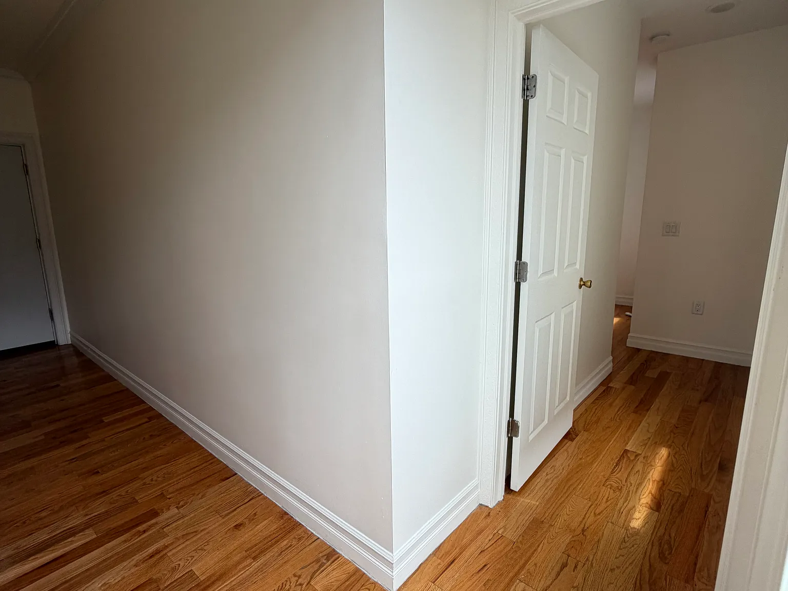 2 bed, 800 sqft, $2,225 — Photo 4
